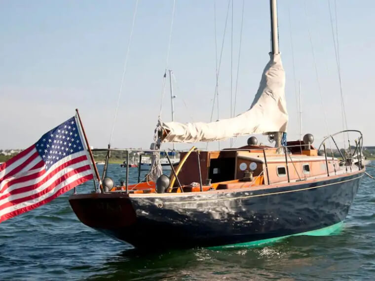 Classic Yacht - Nantucket, Massachusetts