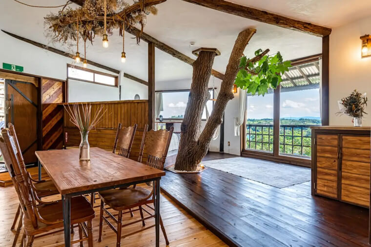 Private Treehouse Hotel - Nakijin, Japan