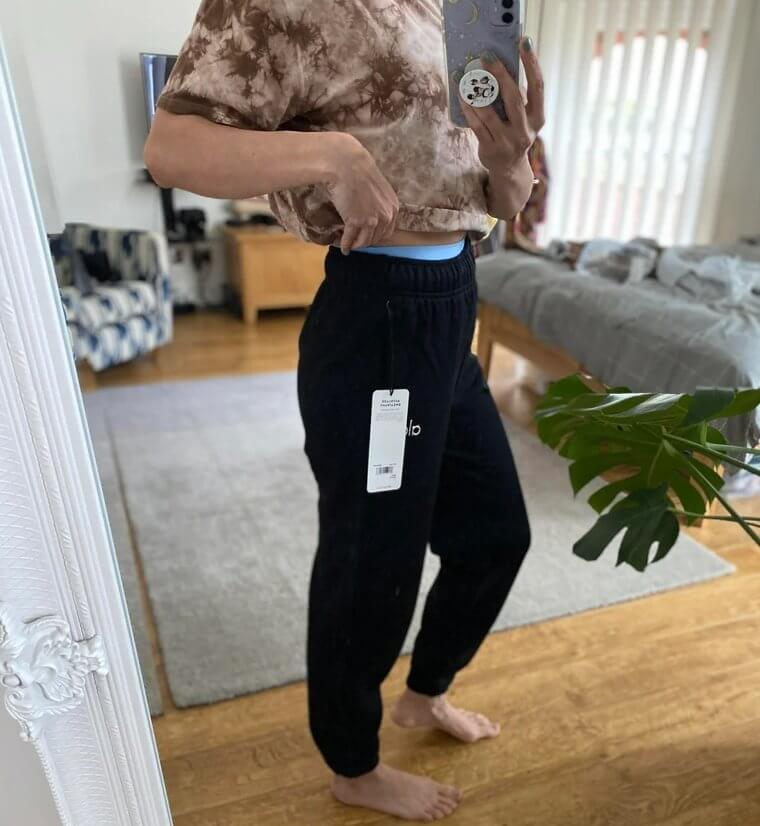 Wear Pants That You Can Just Pull on and off