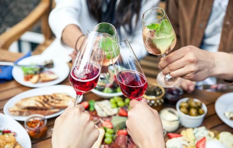 Enjoy Tavernas And Tapas in Spain