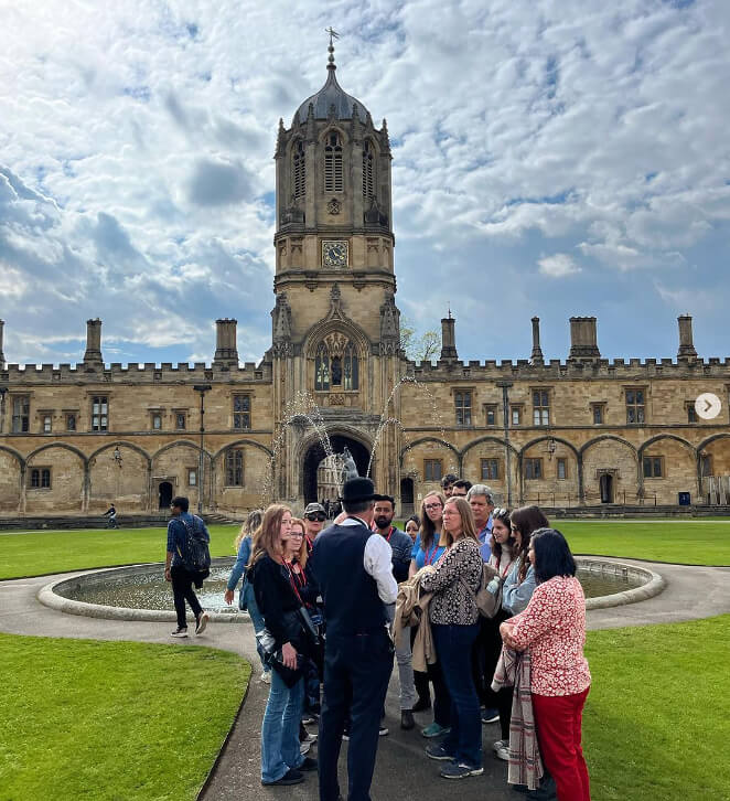 Save Money by Not Hiring a Tour Guide for Your Travels