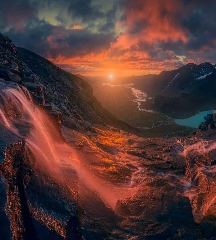Sweden Was Made for Those Who Love Beautiful Sunrises
